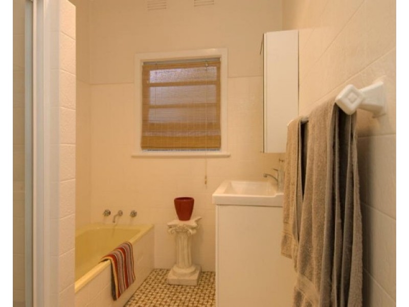 107 East Street, Nowra NSW 2541