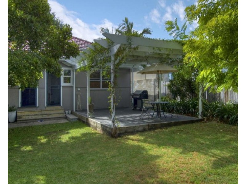 107 East Street, Nowra NSW 2541