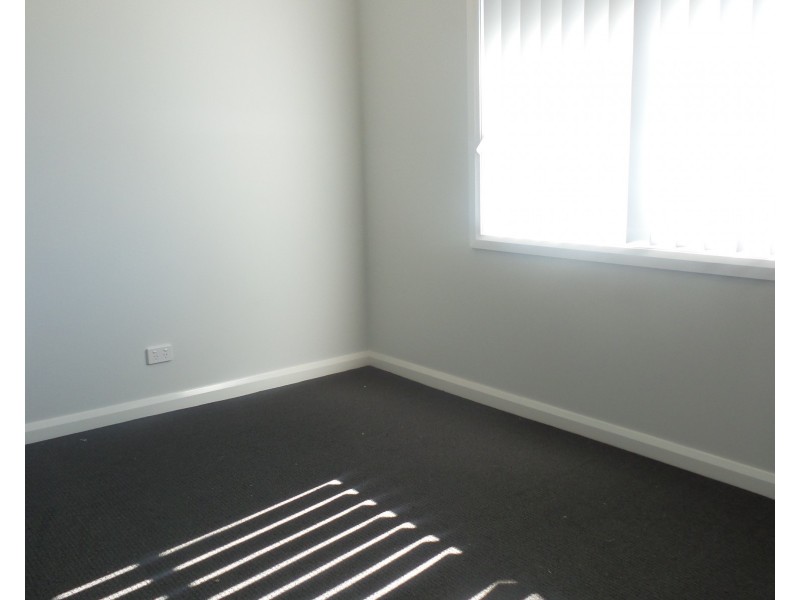 1 Young Avenue, Nowra NSW 2541