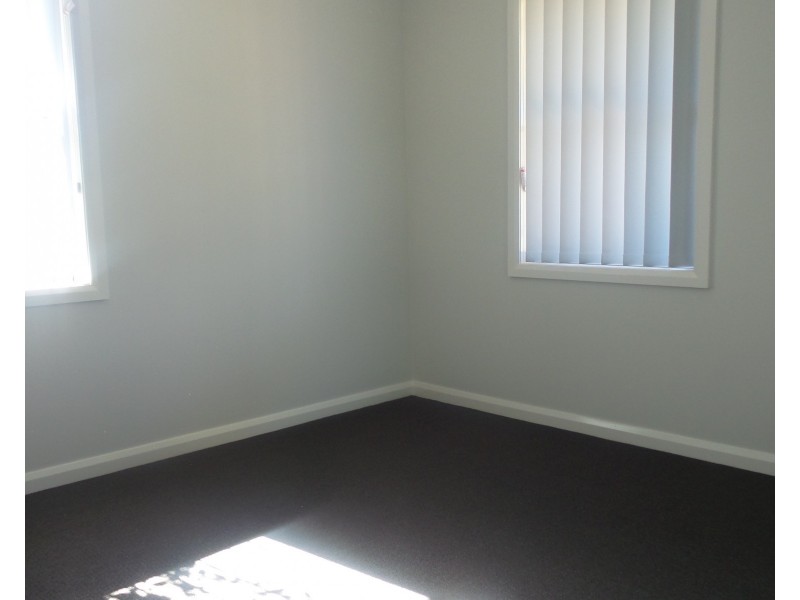 1 Young Avenue, Nowra NSW 2541