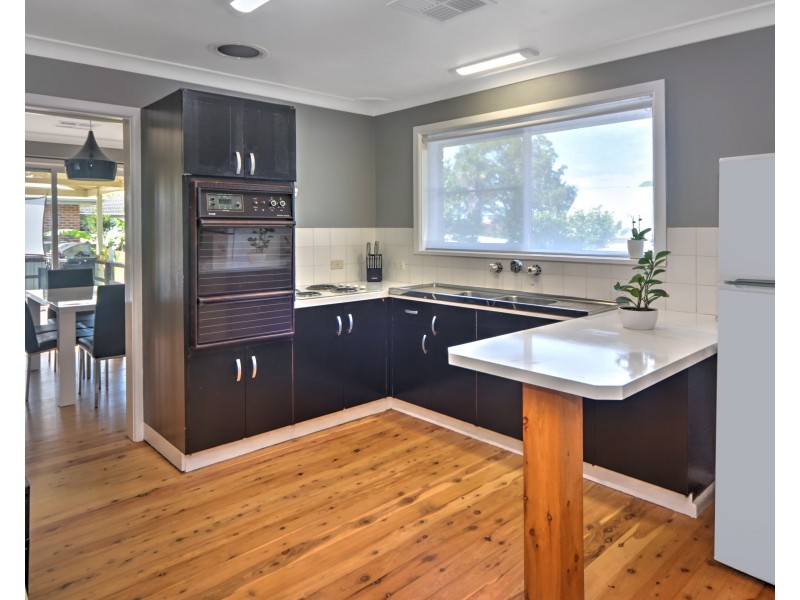 13 Bernadette Avenue, Nowra NSW 2541