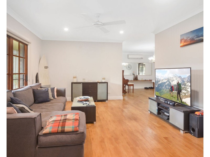 4 Wasdale Place, Bomaderry NSW 2541