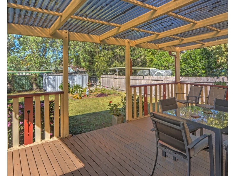 24 Lyndhurst Drive, Bomaderry NSW 2541