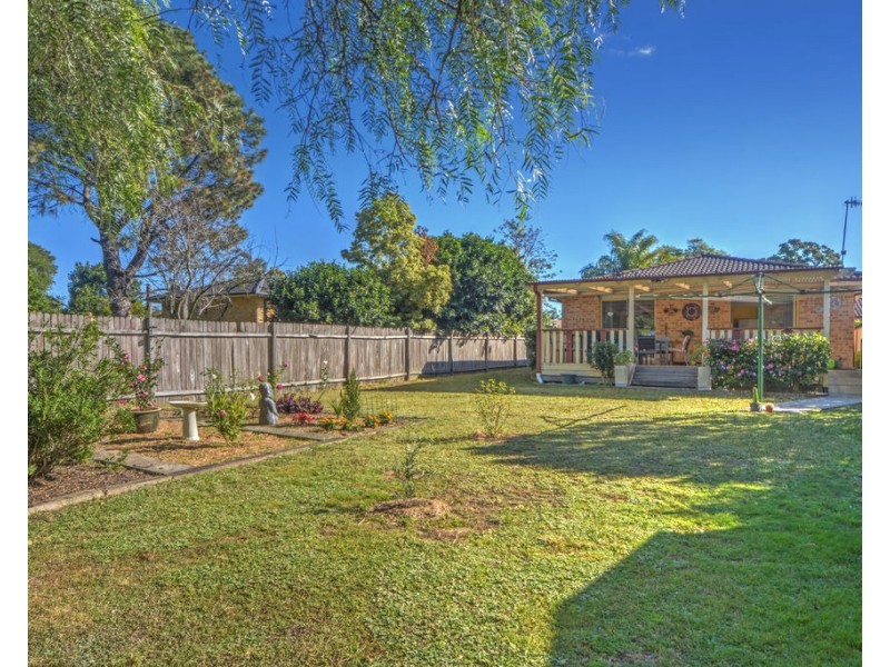 24 Lyndhurst Drive, Bomaderry NSW 2541