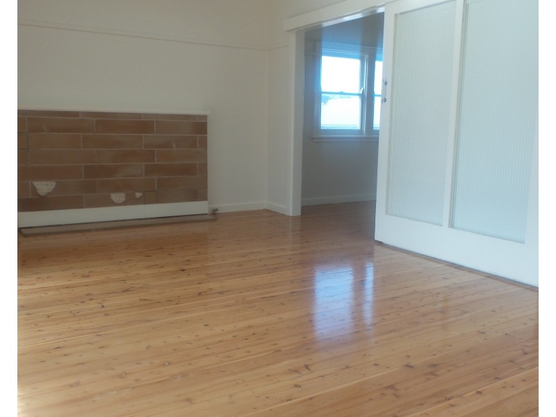 96 Jervis Street, Nowra NSW 2541