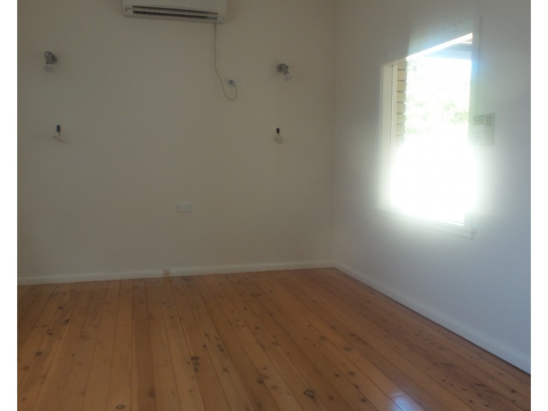 96 Jervis Street, Nowra NSW 2541