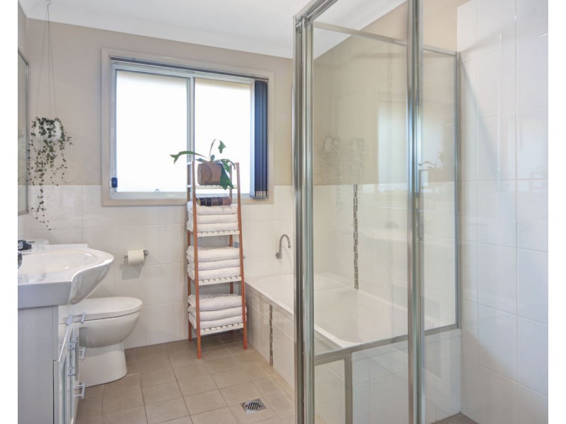 14 Sutherland Drive, North Nowra NSW 2541