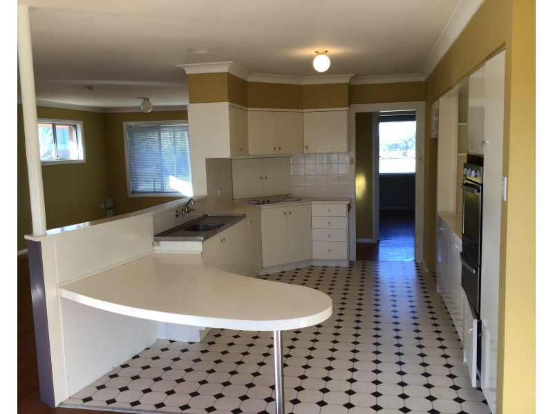 3/87 Moss Street, Nowra NSW 2541