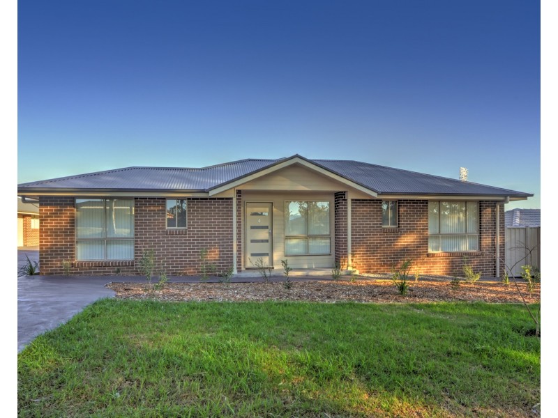 1-4/19 Sugarwood Road, Worrigee NSW 2540