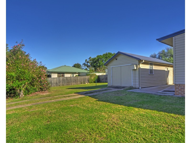 98 Jervis Street, Nowra NSW 2541