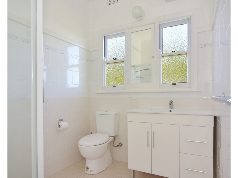 98 Jervis Street, Nowra NSW 2541