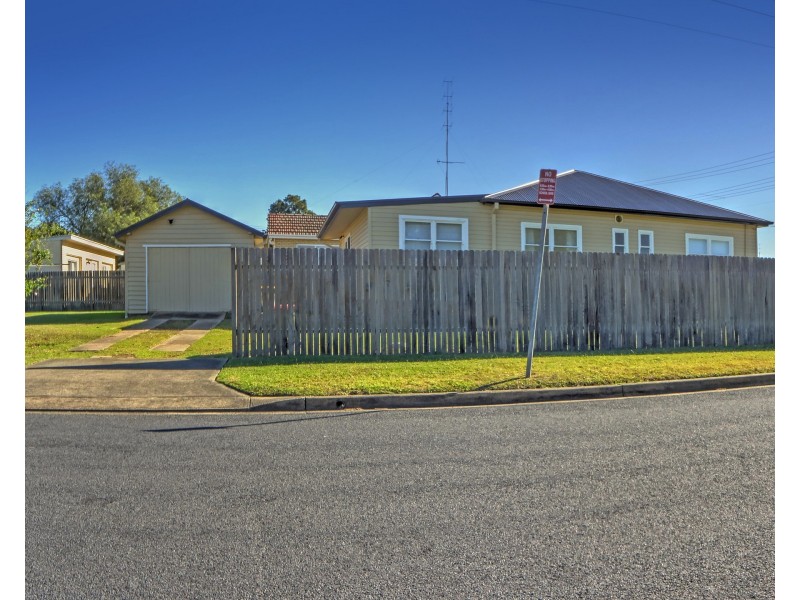 98 Jervis Street, Nowra NSW 2541