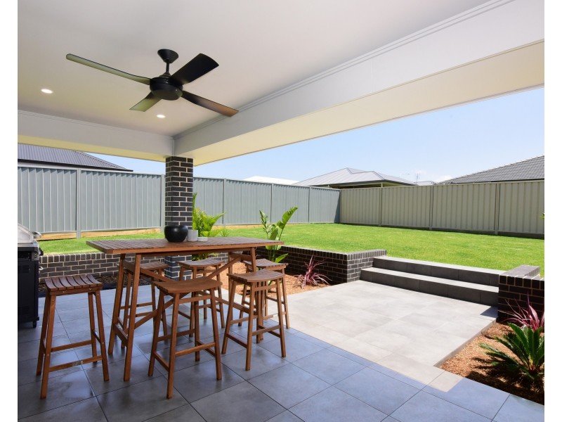 26 Alata Crescent, South Nowra NSW 2541