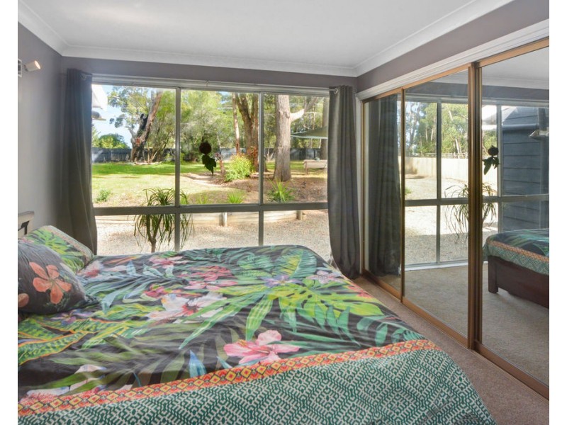 871 Sussex Inlet Road, Sussex Inlet NSW 2540