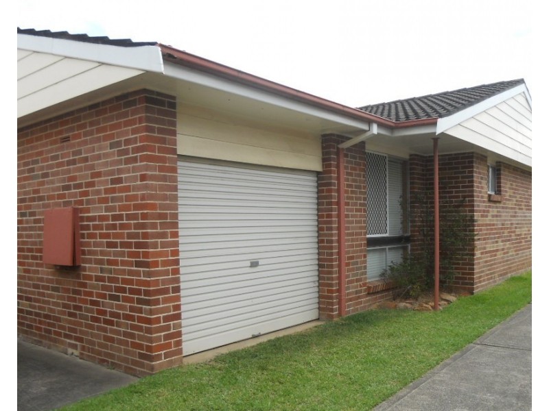 2/10 Keft Avenue, Nowra NSW 2541