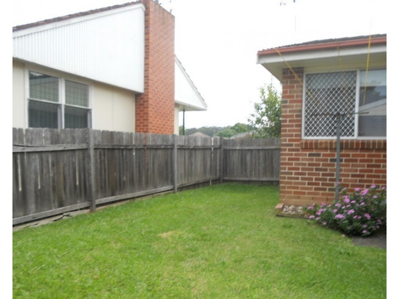 2/10 Keft Avenue, Nowra NSW 2541