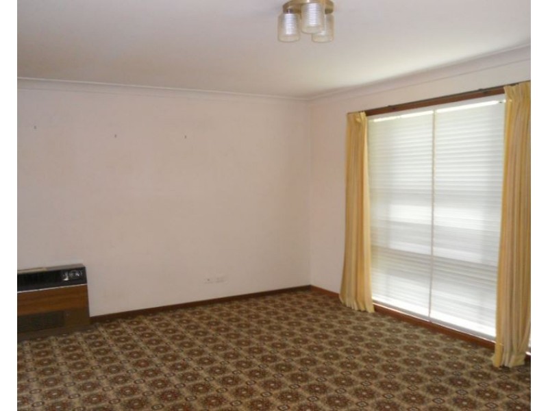 2/10 Keft Avenue, Nowra NSW 2541