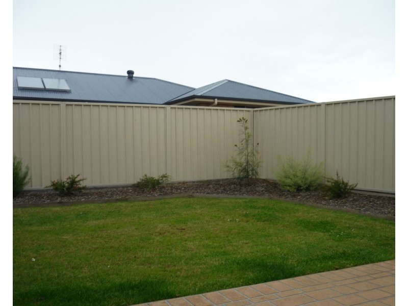 2 Palm Lily Close, Worrigee NSW 2540