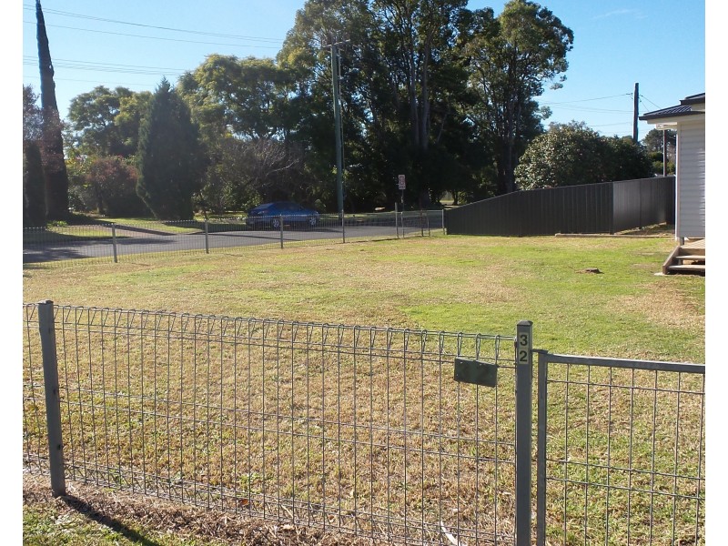 32A Meroo Road, Bomaderry NSW 2541