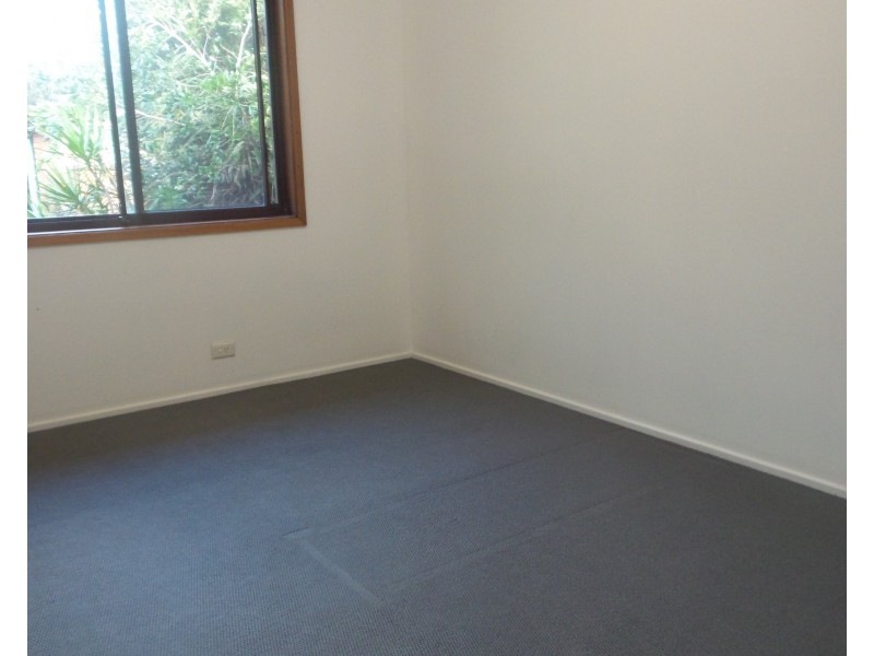 3 Birkdale Grove, Bomaderry NSW 2541