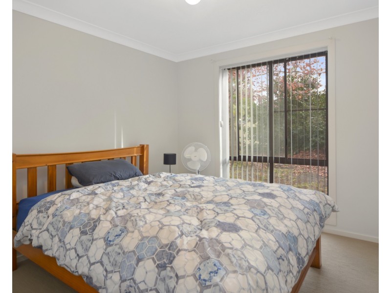 8 Beyeri Avenue, West Nowra NSW 2541