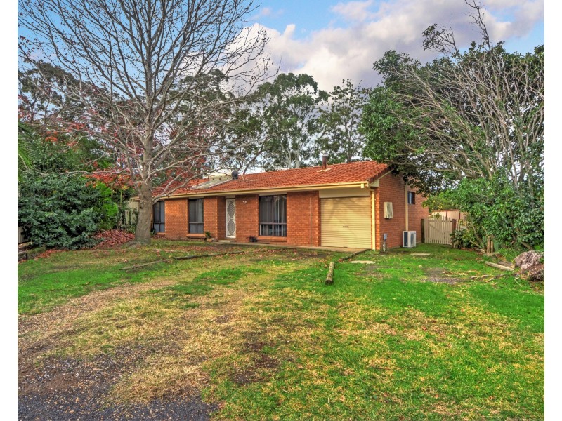 8 Beyeri Avenue, West Nowra NSW 2541