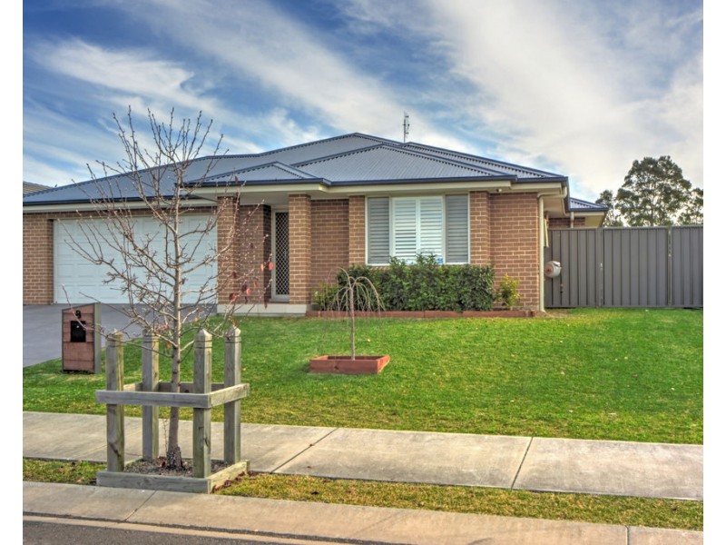 8 Firetail Street, South Nowra NSW 2541