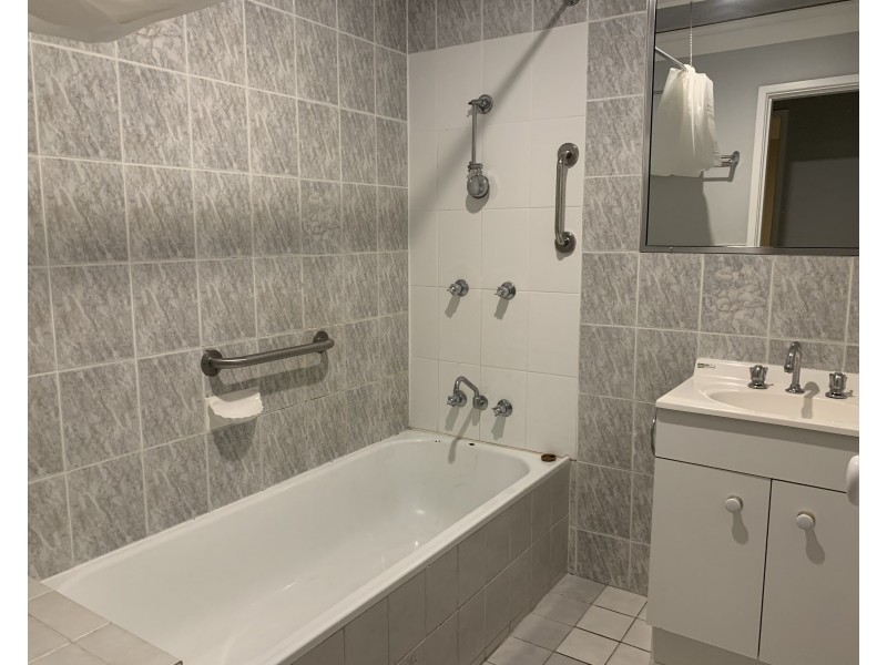2/3 Hood Close, North Nowra NSW 2541