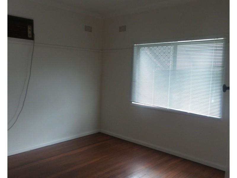 42 Bunberra Street, Bomaderry NSW 2541