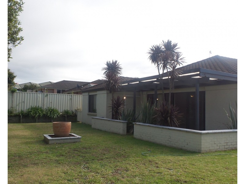 20 Hibiscus Place, Bomaderry NSW 2541