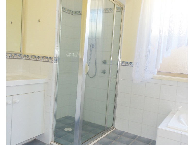 57 Burradoo Crescent, Nowra NSW 2541