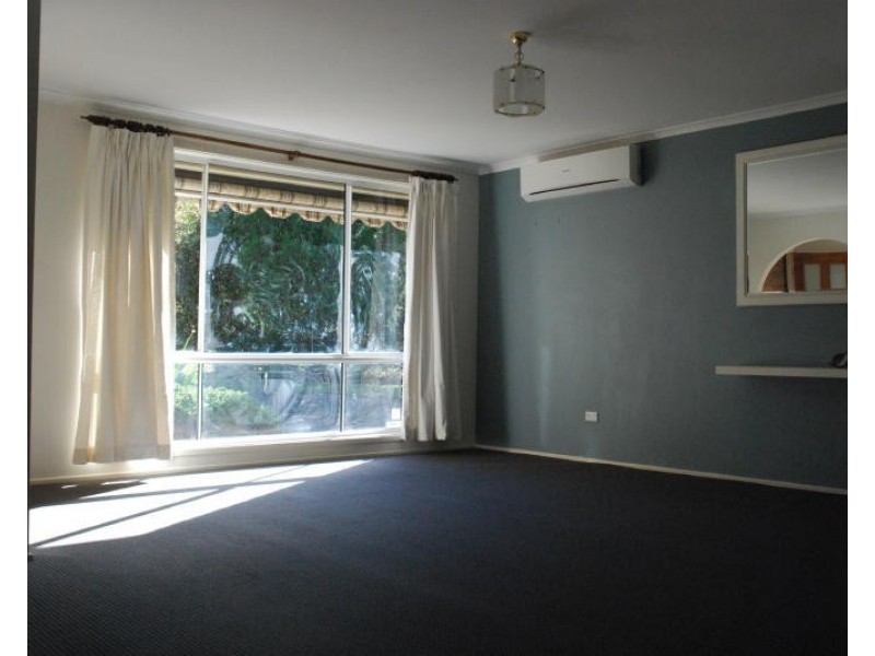 2 Groudle Glen, Bomaderry NSW 2541