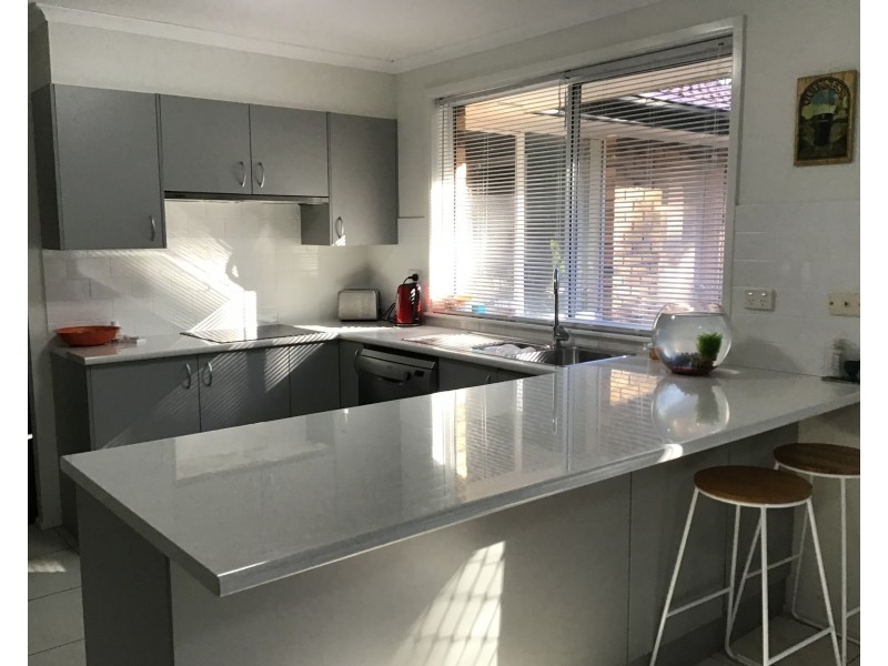 2 Groudle Glen, Bomaderry NSW 2541