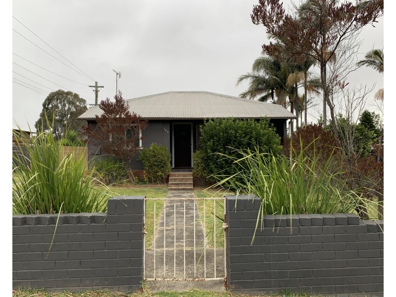 108 Kalandar Street, Nowra NSW 2541