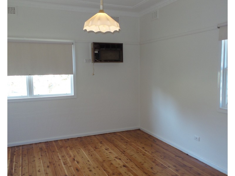 106 Shoalhaven Street, Nowra NSW 2541