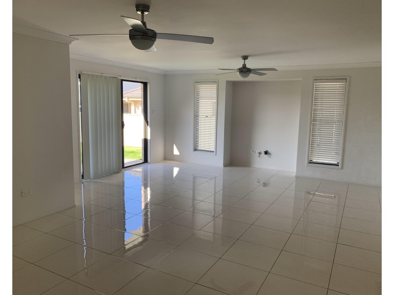 38 Rannoch Drive, West Nowra NSW 2541