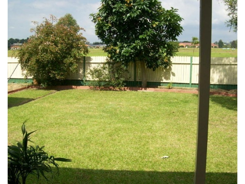 24 Lyrebird Drive, Nowra NSW 2541