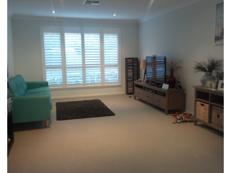 30 Emerald Drive, Meroo Meadow NSW 2540