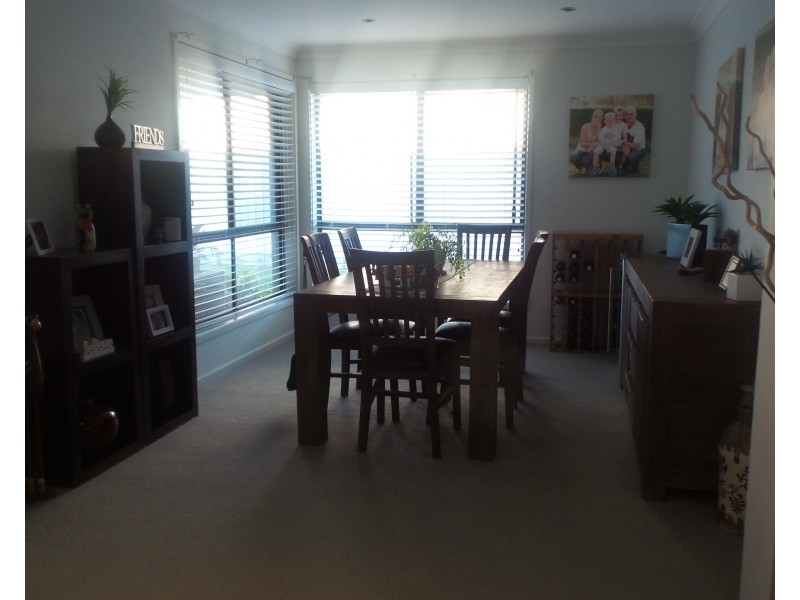 30 Emerald Drive, Meroo Meadow NSW 2540