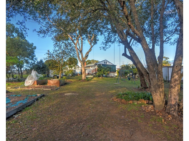 389 Princes Highway, Bomaderry NSW 2541