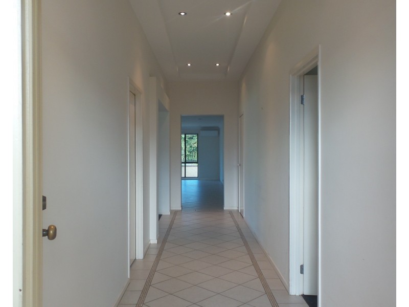 20 Hibiscus Place, Bomaderry NSW 2541