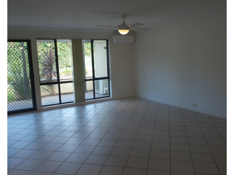 20 Hibiscus Place, Bomaderry NSW 2541