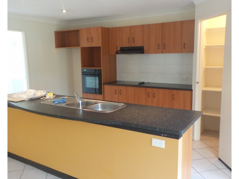 20 Hibiscus Place, Bomaderry NSW 2541