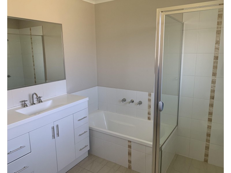 27A Basil Street, Worrigee NSW 2540