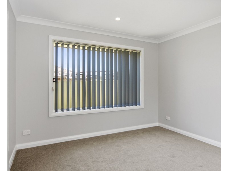 2/2 Elian Crescent, South Nowra NSW 2541