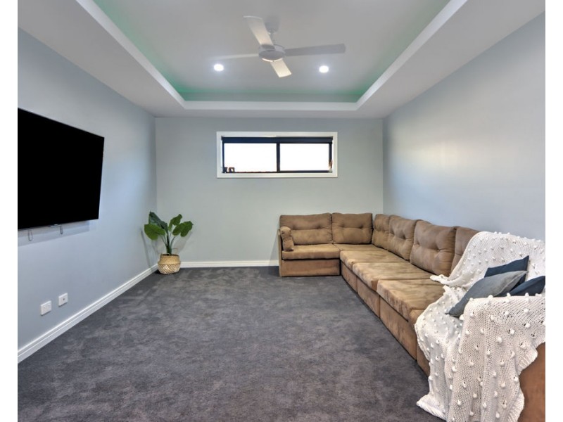 4 Alata Crescent, South Nowra NSW 2541