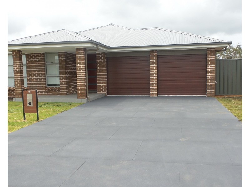 16 Compass Street, Vincentia NSW 2540