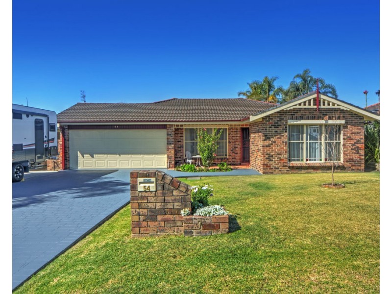 54 Jasmine Drive, Bomaderry NSW 2541