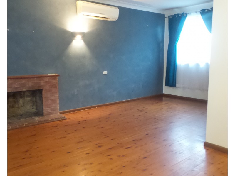 27 Page Avenue, North Nowra NSW 2541