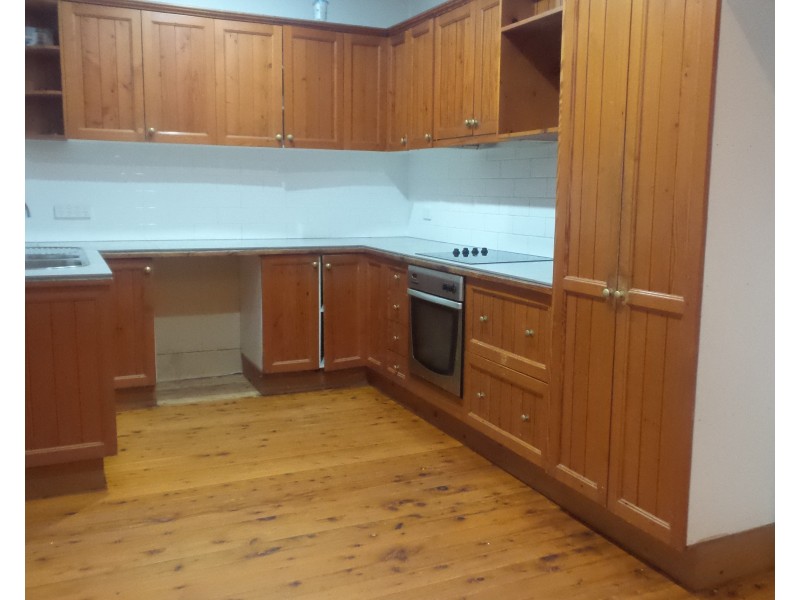 27 Page Avenue, North Nowra NSW 2541